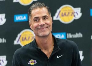 最新乐球NBA无插件免费低调看直播_最新乐球NBA无插件免费低调看直播在线观看_免费看直播