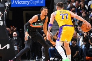 实时小狐狸nba蜘蛛全场录像_实时小狐狸nba蜘蛛全场录像在线观看_免费看直播
