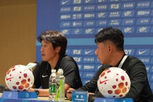 今日赛后新闻发布会，主教练徐正源vs比赛复盘，表示艰难在预料之中首发阵容_今日赛后新闻发布会，主教练徐正源vs比赛复盘，表示艰难在预料之中首发阵容在线观看_免费看直播