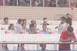 重磅记者：U23国足主帅安东尼奥现场观战重庆铜梁龙vs浙江比赛回放_重磅记者：U23国足主帅安东尼奥现场观战重庆铜梁龙vs浙江比赛回放在线观看_免费看直播